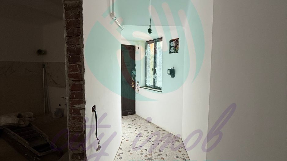 Apartament boieresc partial renovat - Poză 14