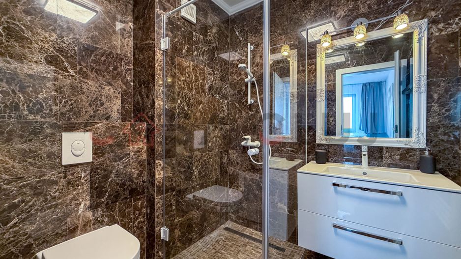 3 camere cu vedere la lac, zona Iulius Mall - Poză 11