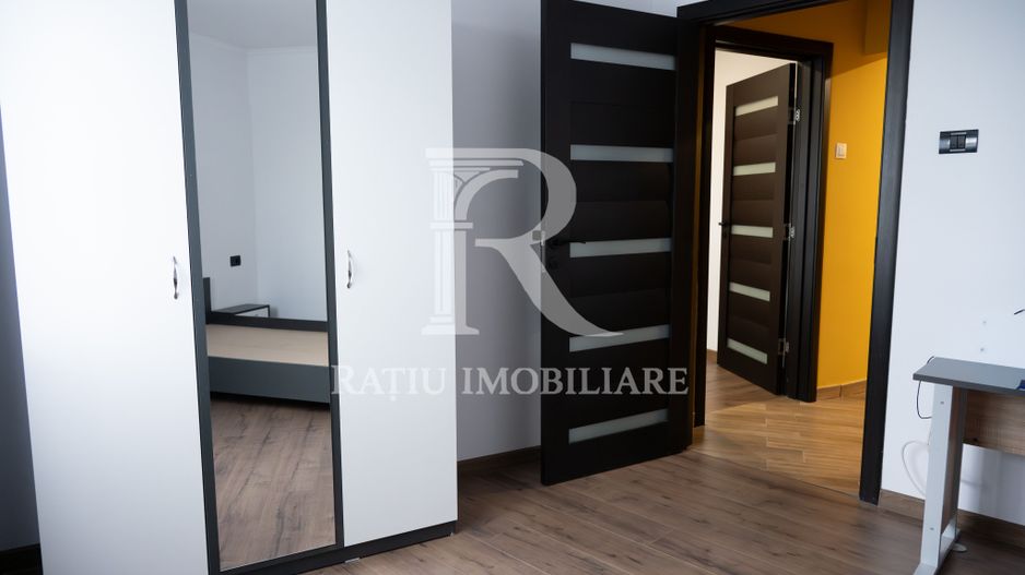 Apartament cu 3 camere | B-Dul Stefan Cel Mare | Oradea - Poză 5