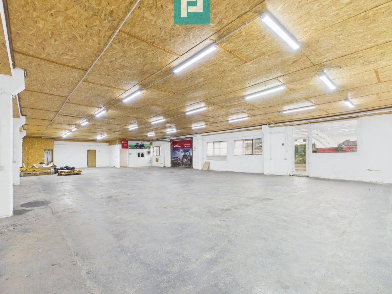 Hală industrială 300mp - Ineu, Arad - Poză 9