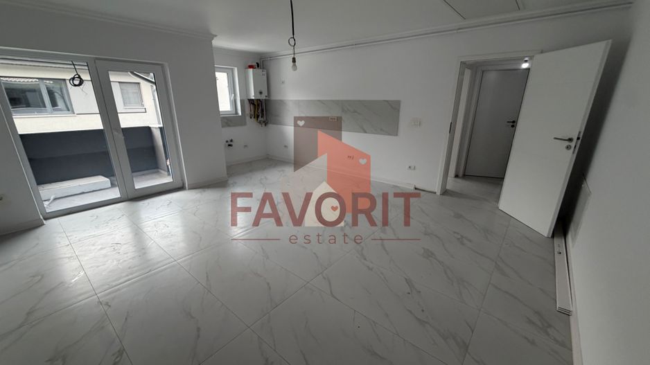 Disponibil imediat. Strada asfaltata. TVA 21% inclus in pret - Poză 1
