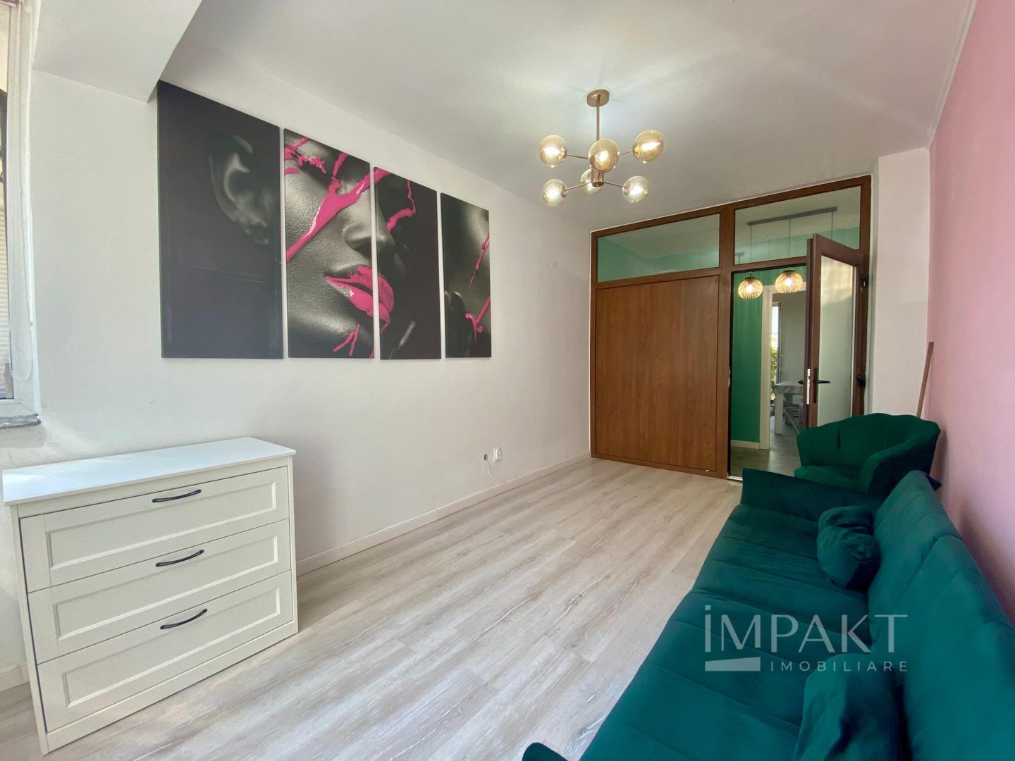 Apartament 3 camere in bloc tip vila si cu loc de parcare inclus - Poză 4