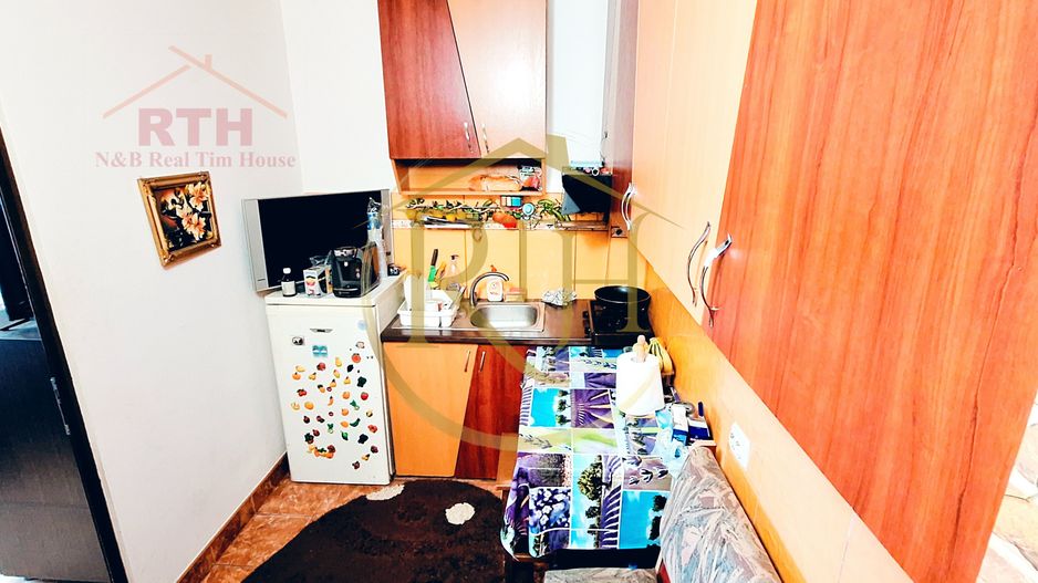 Apartament 2 camere,decomandat,situat langa Complexul Bega Bujorilor . - Poză 14