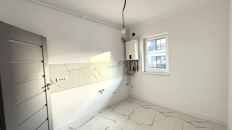 Etaj 1. Decomandat. Loc de parcare. - Poză 3