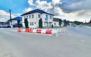 Spatiu Comercial  11 camere,370 mp utili,960 mp teren - Poză 1