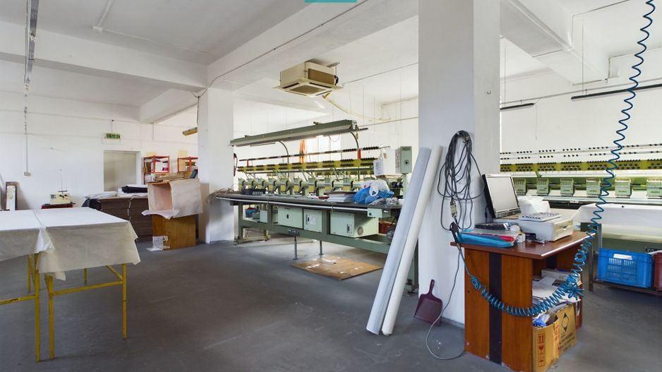 Clădire cu destinație comercială în Grădiște - Poză 10