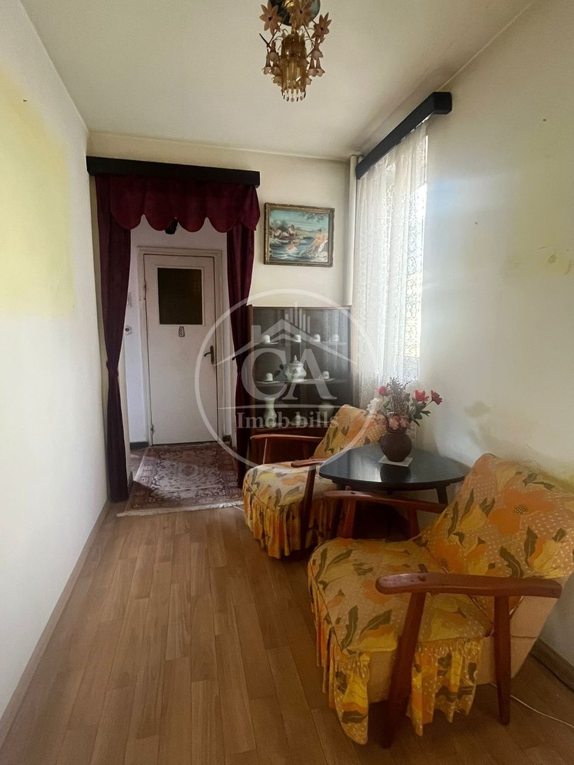 Apartament cu 3 camere de vânzare în zona Rogerius, Oradea - Poză 6