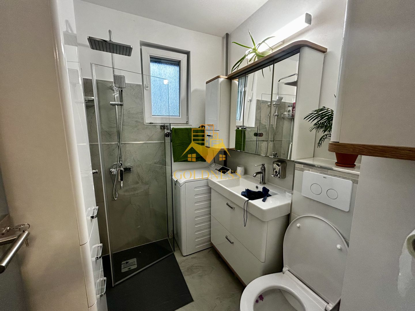 1 camera open space, Modern, Parcare, Hotel Royal, AC Gheorgheni - Poză 11