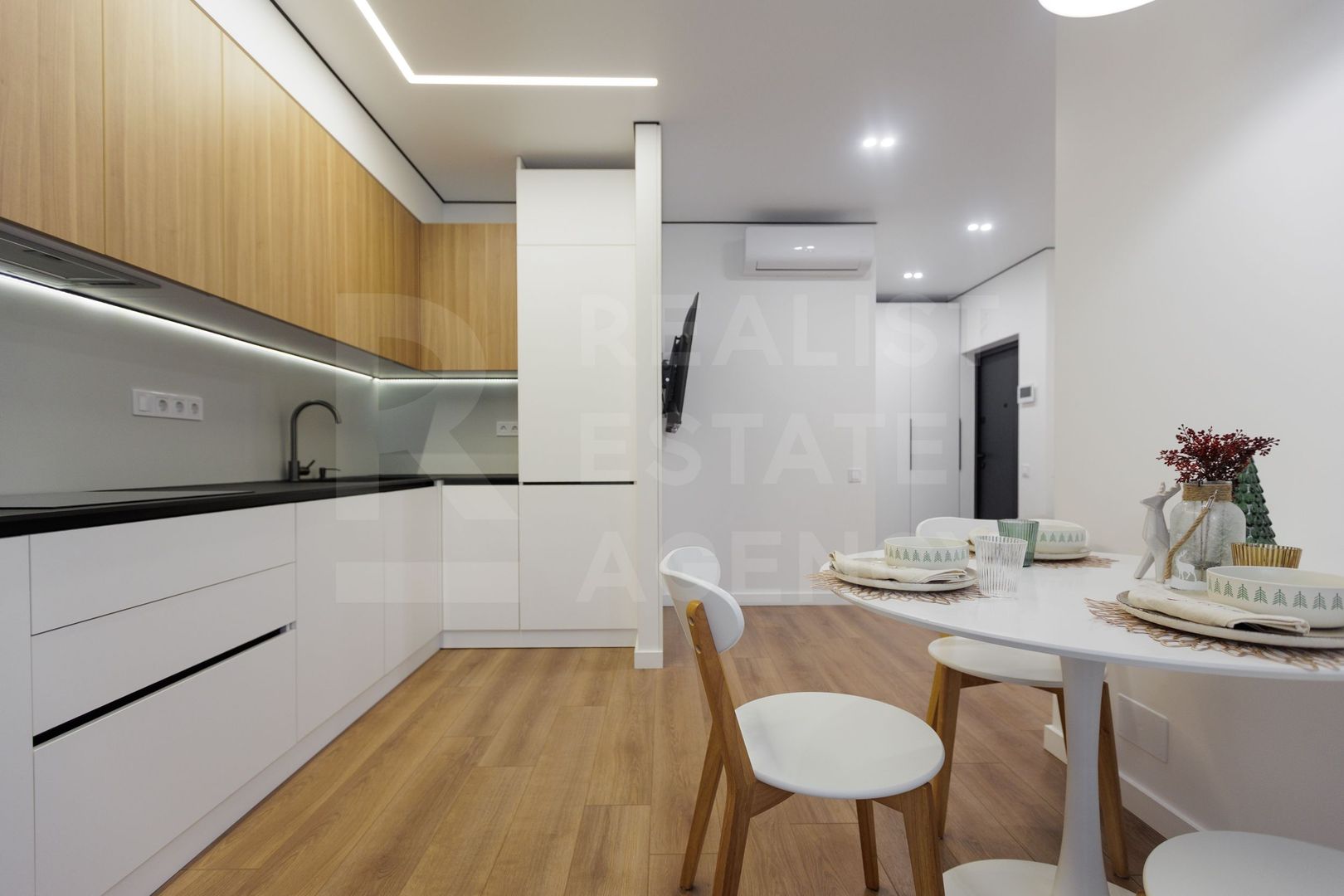 Vânzare, apartament, 1 dormitor + living, str. Ghica Vodă, Botanica - Poză 3