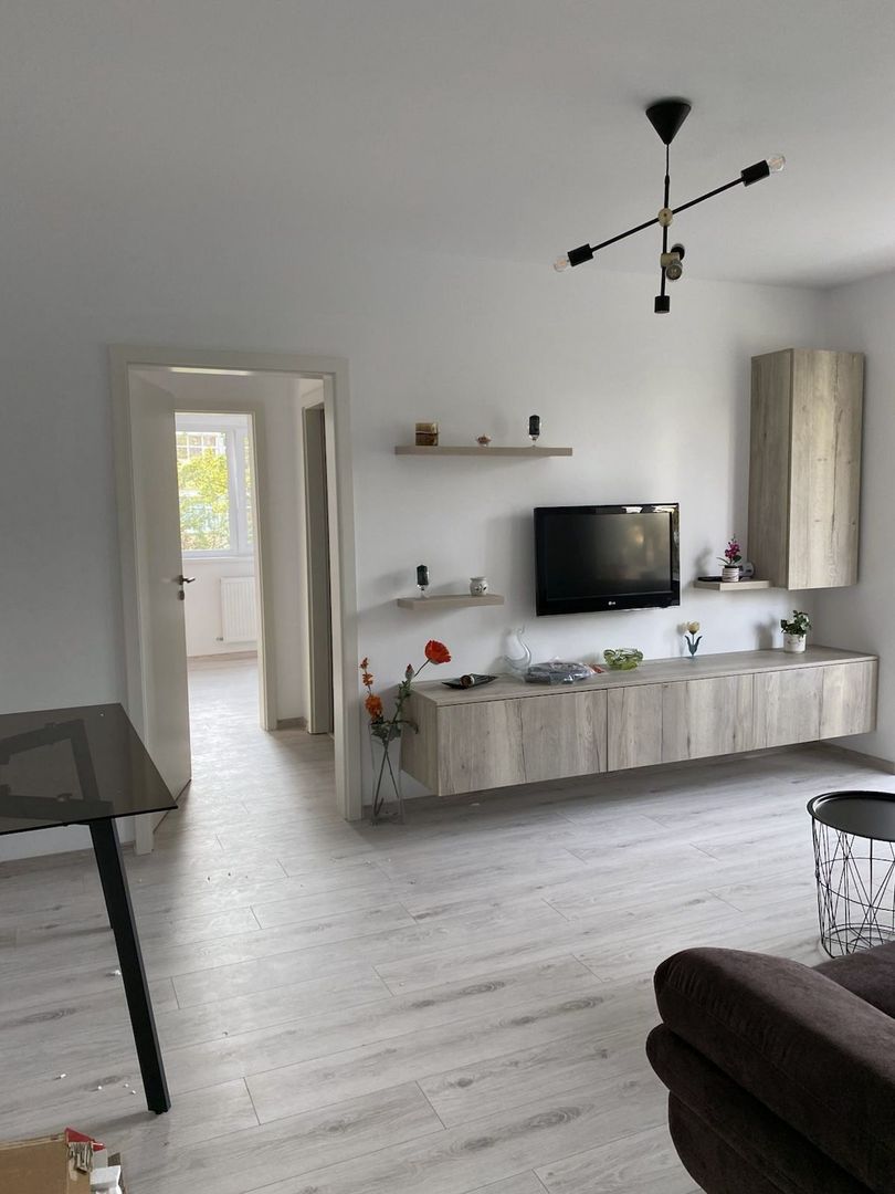 Apartament 2 camere modern , renovat - de inchiriat  Astra Brasov - Poză 4