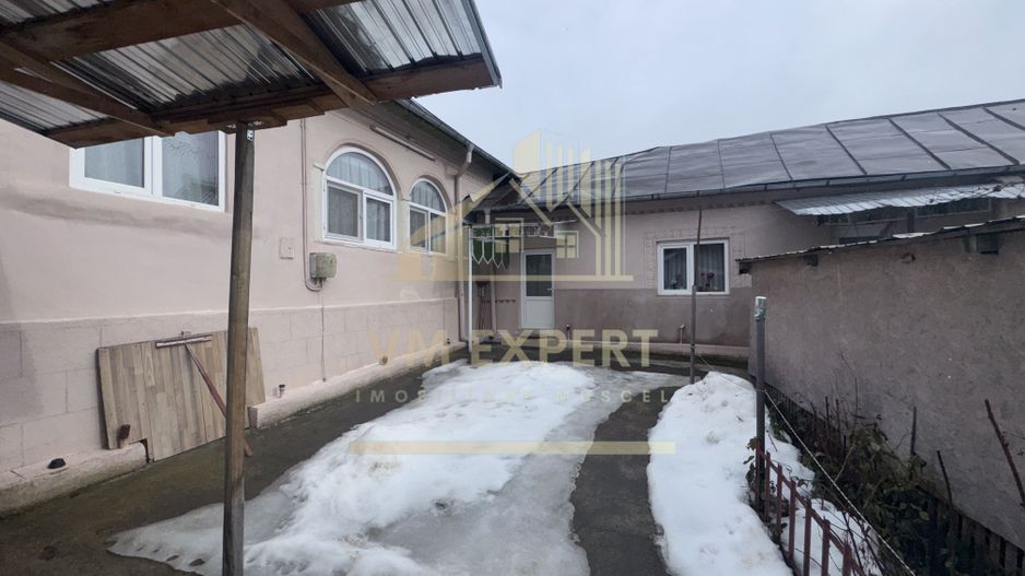 ANSAMBLU DE CASE CU 5 CAMERE 110MP TEREN 2530 MP BUGHEA DE JOS ARGEȘ - Poză 3