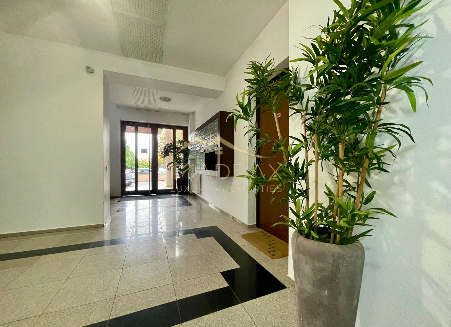 Penthouse exclusivist**250 MP//Terasa 120 mp**4 Camere//Erou Iancu Nicolae - Poză 60