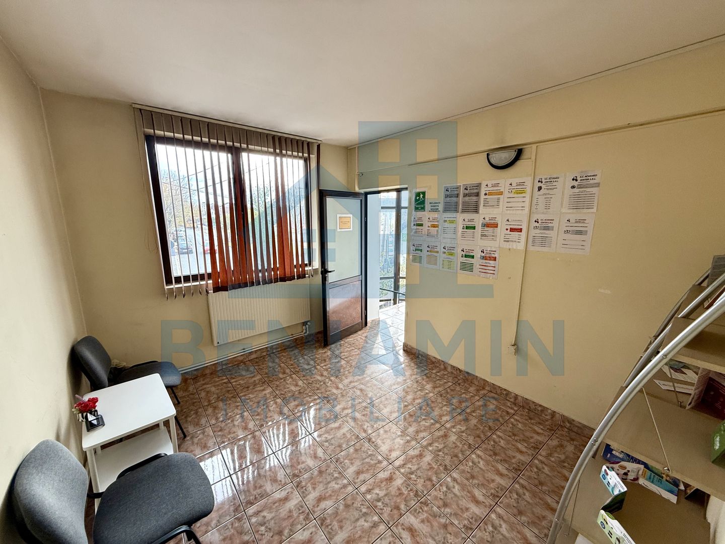 Spatiu comercial P+1 - 200mp - vad - pretabilitate mare - Lapus - Poză 12