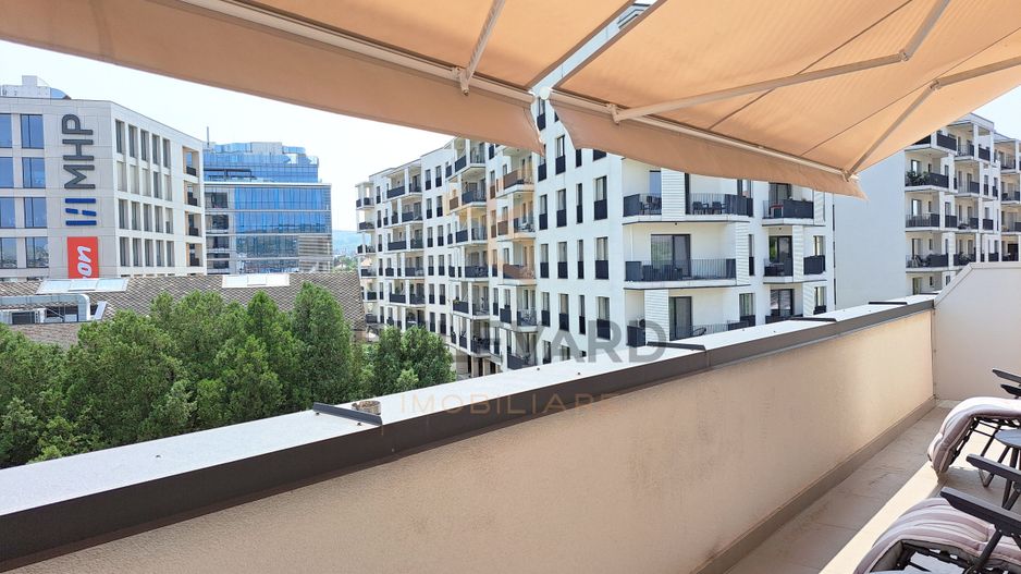 Apartament 2 camere, terasa de 15 mp, garaj subteran, boxa, Centru! - Poză 2