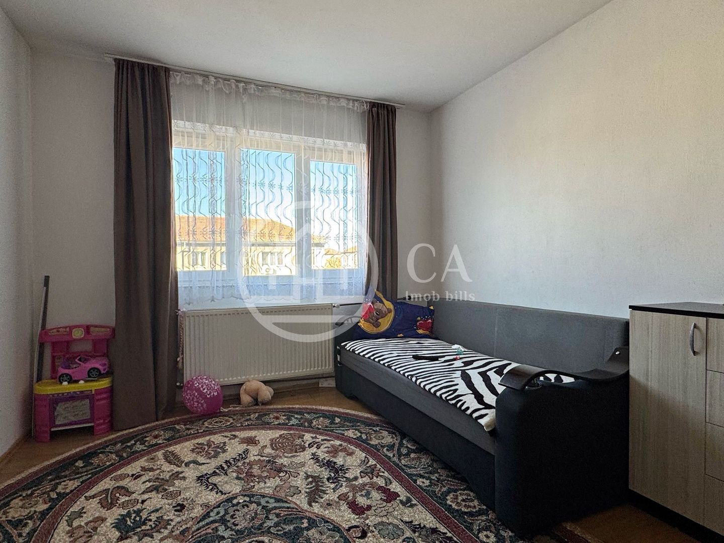 Apartament de vânzare cu 2 camere tip X în zona Nufărul, Oradea - Poză 1