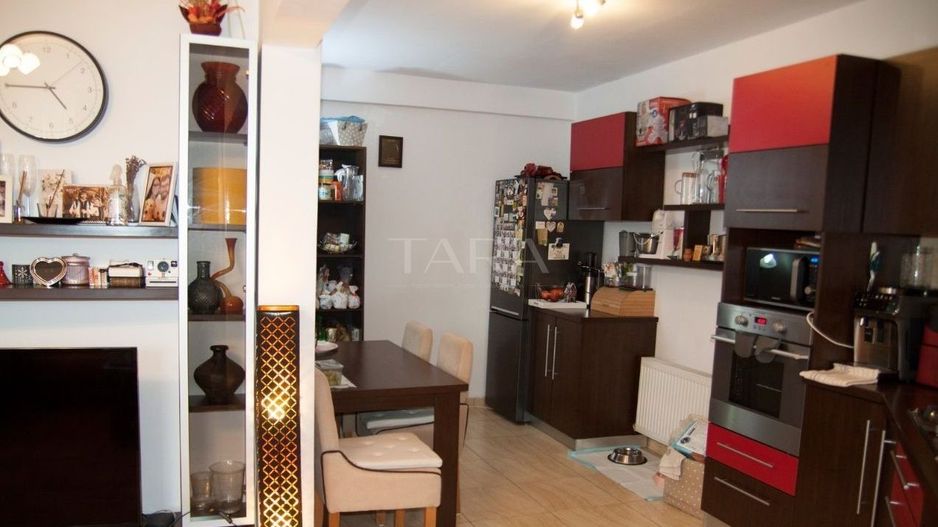 Apartament 3 camere, Petrom, mobilat, utilat, cu loc de parcare privat - Poză 3
