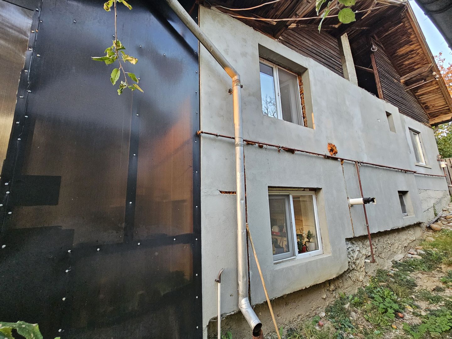 Casa 127mp mobilata/utilata+ anexa+garaj+beci+teren intravilan 1233 mp - Poză 20