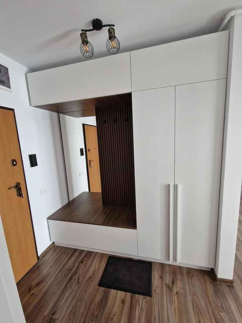 Proprietar inchiriez apartament 2 camera decomandat si loc de parcare - Poză 4