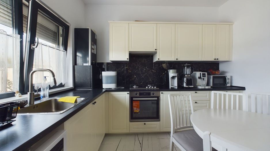 Casă în Clinceni  Ideală pentru Familie - Poză 15