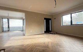 Casa Individuala de vanzare Onesti - Poză 9