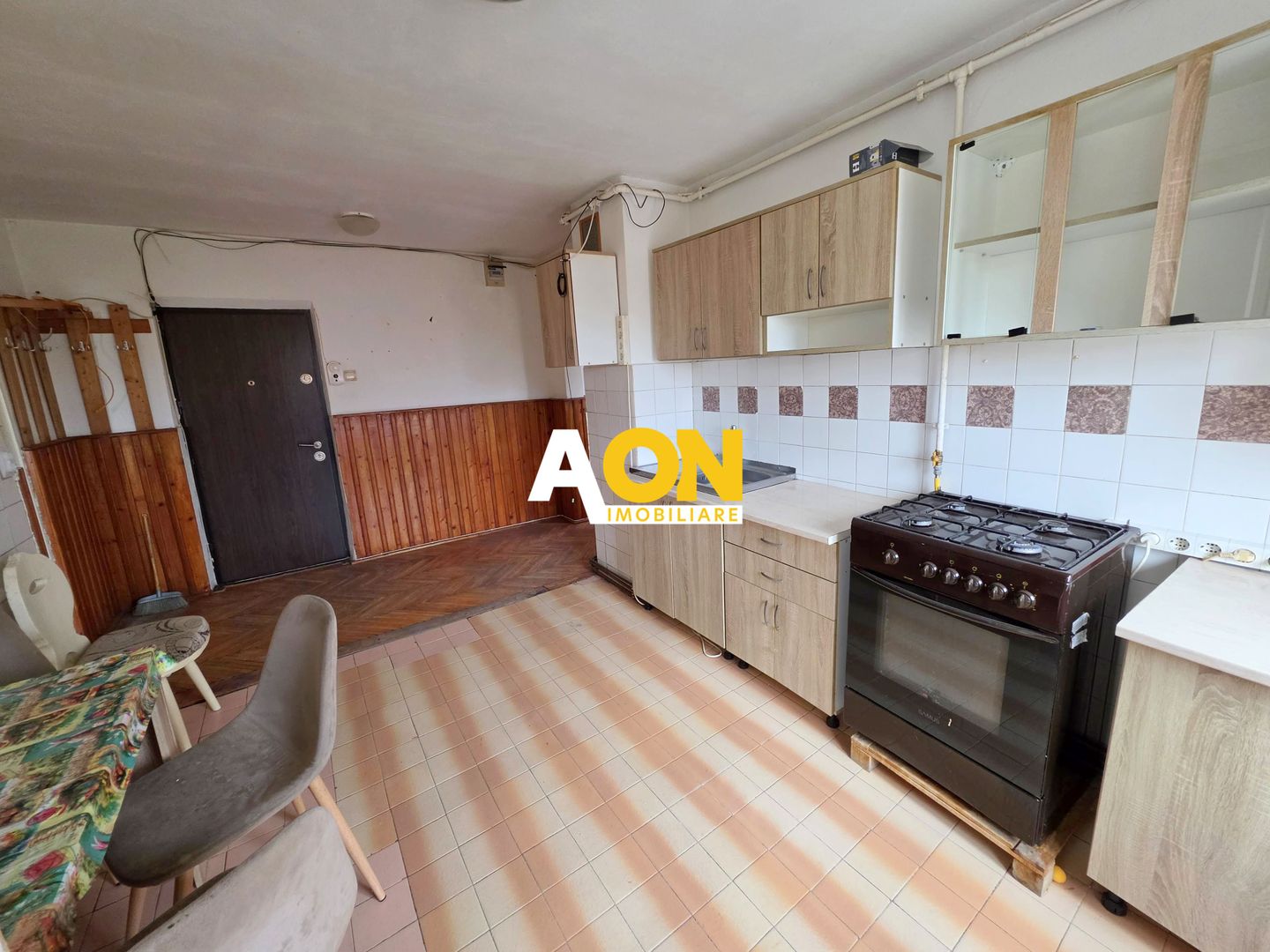 Apartament 2 camere, etaj 1, decomandat, 57 mp utili, 2 balcoane, boxa - Poză 4