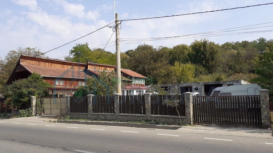 Casa P+M cu 1700 mp teren intravilan IAȘI - Poză 1