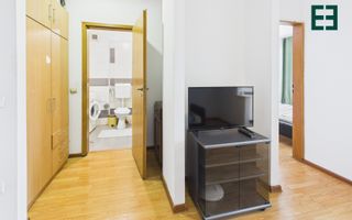 De închiriat - Apartament cu 2 camere -  Zona Confecții - Arad - Poză 4
