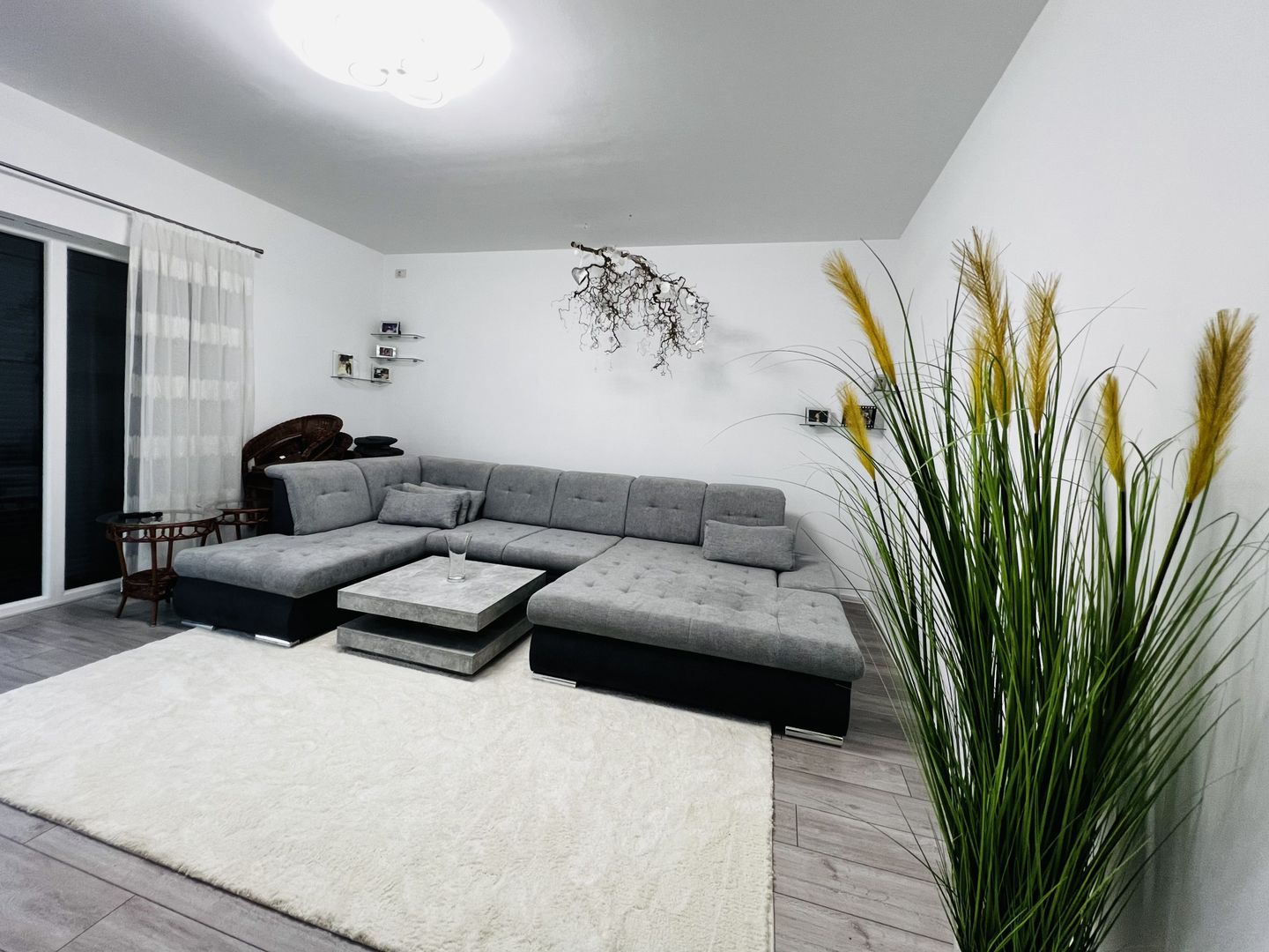 Apartament 3 camere Complet Mobilat si Utilat - Dumbravita - Poză 2