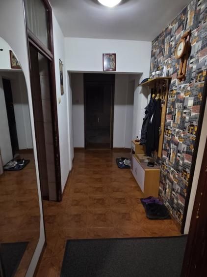 Apartament 4cam Str Dumbrava Noua Decomandat 2bai 2Balcoane - Poză 11
