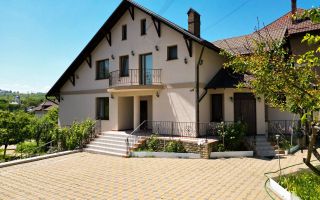 Chirie, Duplex, 6 camere, Strada Vasile Lupu, Buiucani - Poză 1