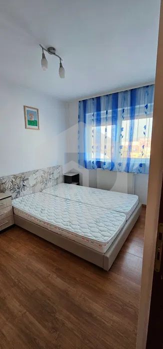 Apartament (mansarda) de vanzare - 4 camere - Cedonia - Etaj 5/6 - Poză 8