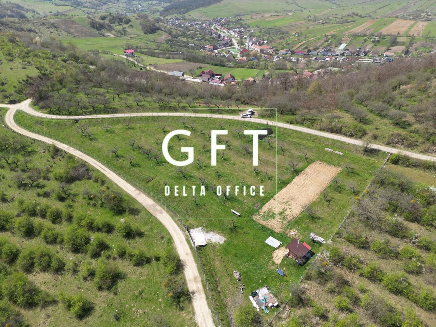 Teren 4850 mp - EXTRAVILAN - Slatinita - Poză 5