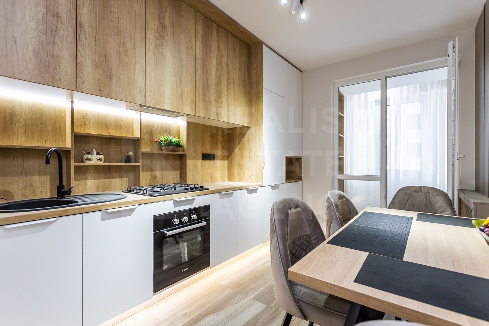 Vânzare, apartament, 3 camere, strada Ion Buzdugan, Buiucani - Poză 2