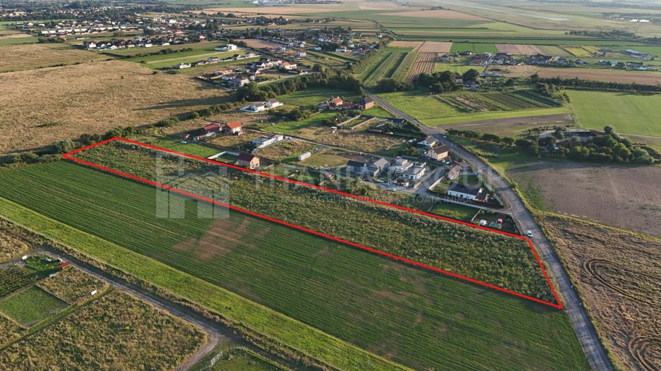 Teren intravilan cu PUZ aprobat, acces drum asfaltat - Str. Bârsei Stupini - Poză 2
