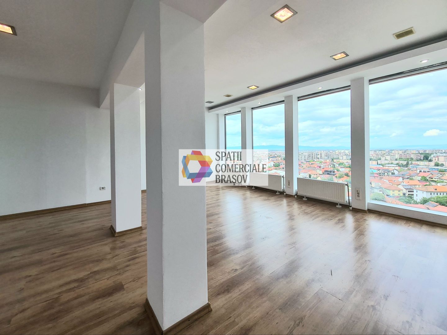 Spatiu birouri de închiriat Brasov - 40 mp  # plus-imo.ro - Poză 2