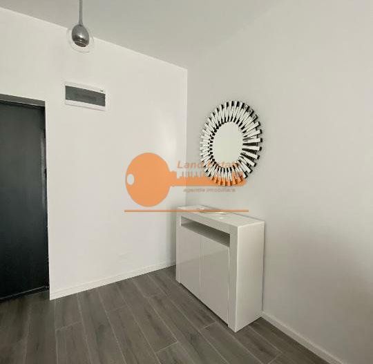 Garsoniera Grozavesti , Centrala propie , Metrou - Poză 7