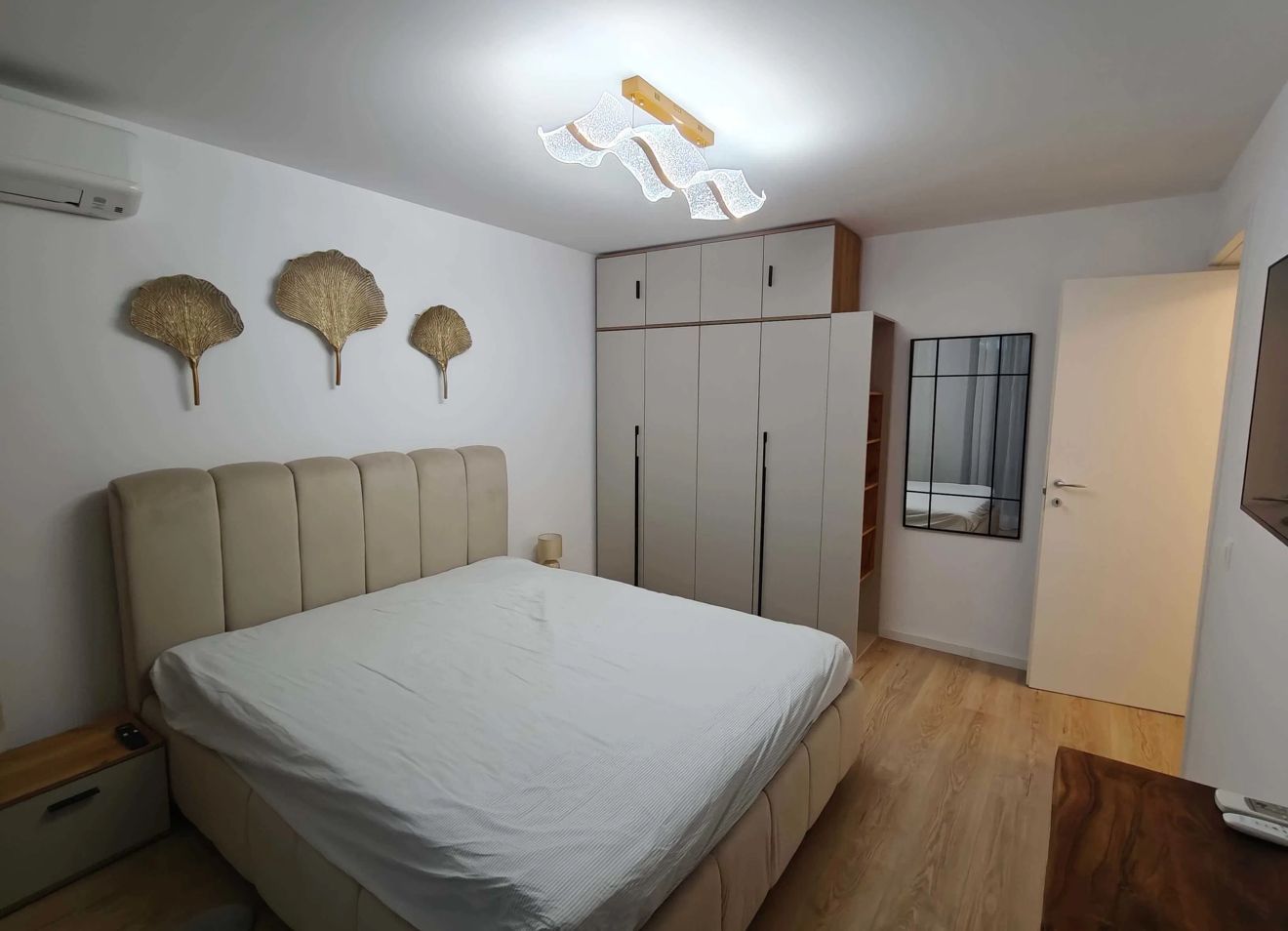 AP. 2 CAMERE CELLINI RESIDENCE, CENTRALA, BUCATARIE INCHISA, METROU - Poză 3