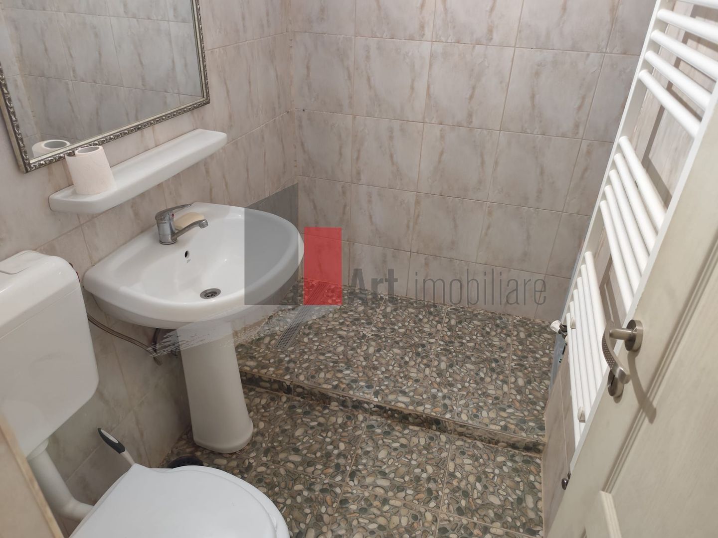 Apartament de vanzare cu 2 camere in zona Pajura. - Poză 38