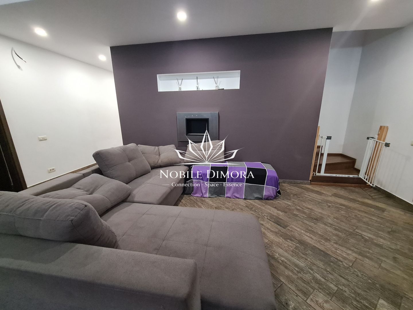 Duplex cu 4 camere, 3 bai, garaj si teren de 600 mp langa Mosnita Noua - Poză 3