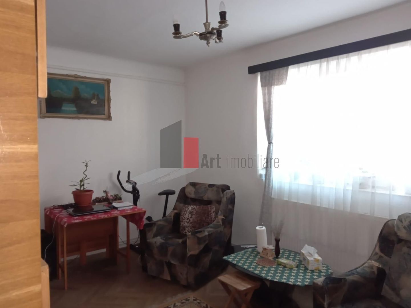 Apartament de vanzare in Vila Ploiesti zona Eroilor - Poză 5