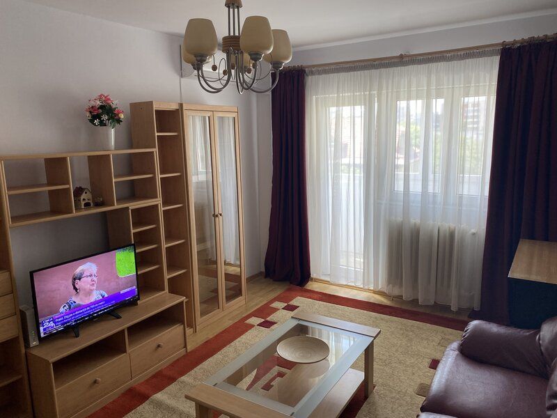Apartament spatios Titulescu - Poză 1