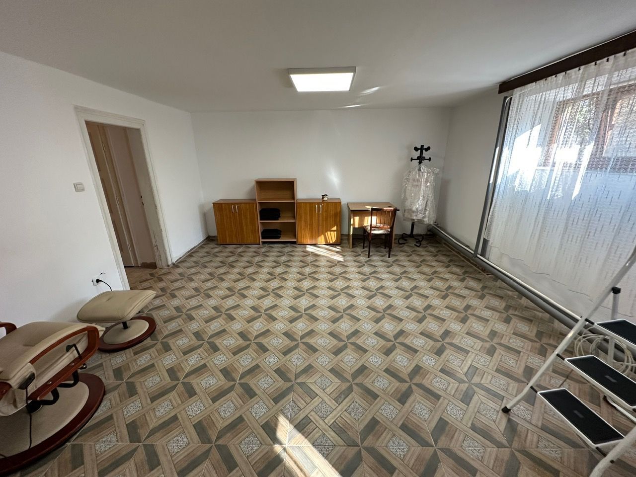 Casa in zona CENTRALA -  Take Ionescu - Poză 7