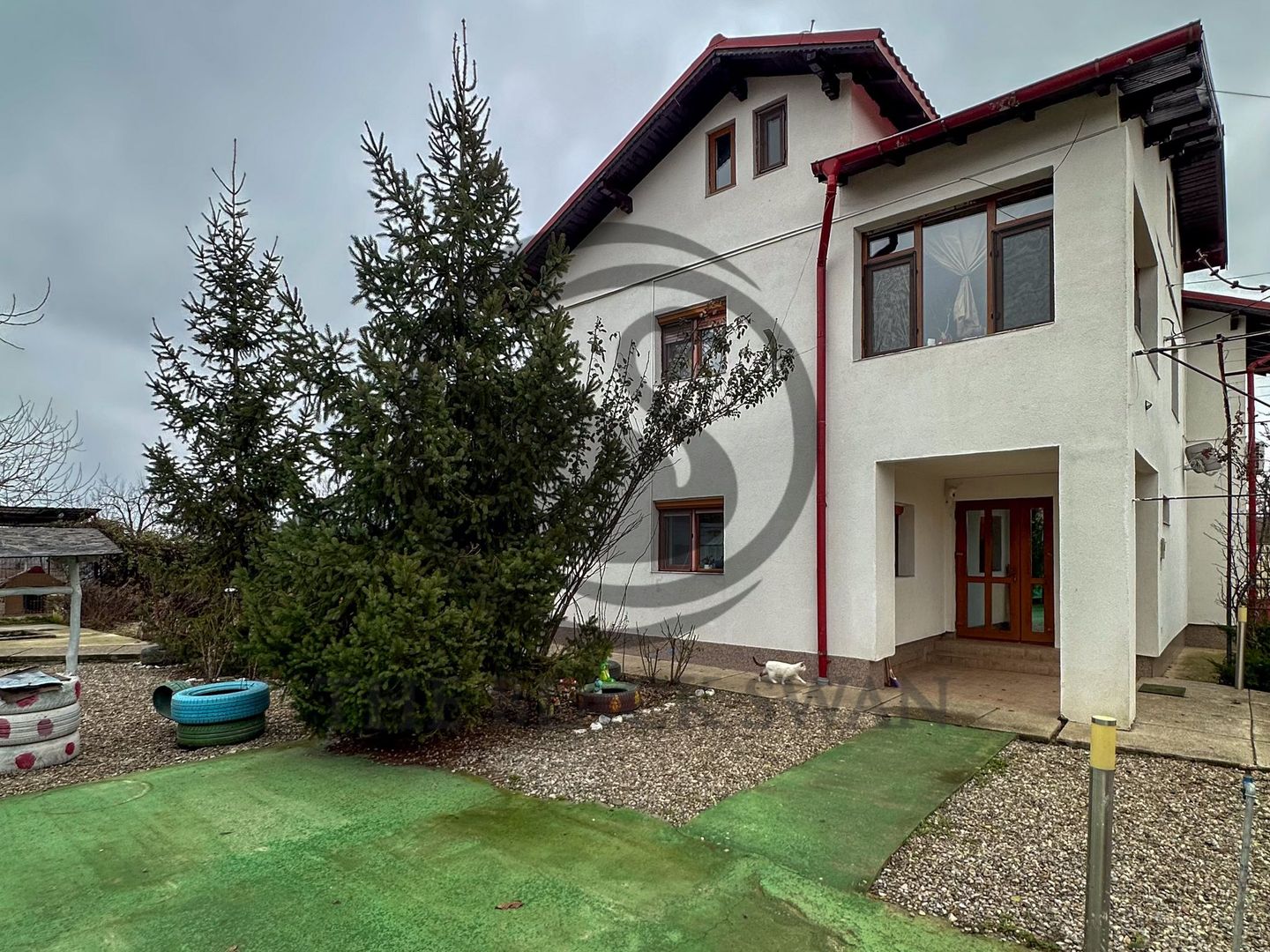 Casa cu 5 camere de vanzare l Cocorastii Colt - Prahova l Comision 0% - Poză 1