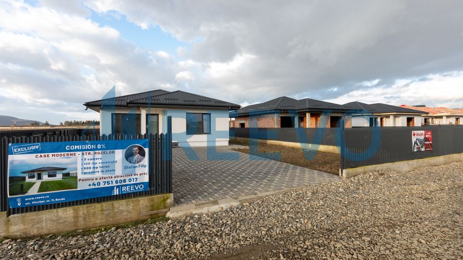 Casă/Vilă nouă de vânzare în Lilieci, Bacău - Poză 1