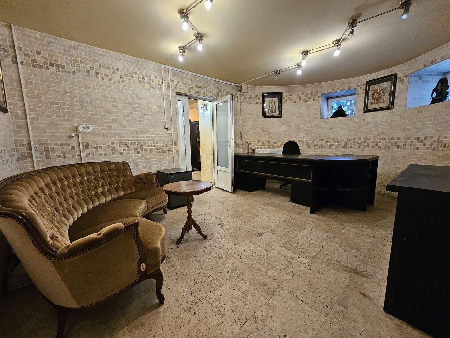 Spatiu de birou, langa Tribunal - Poză 2