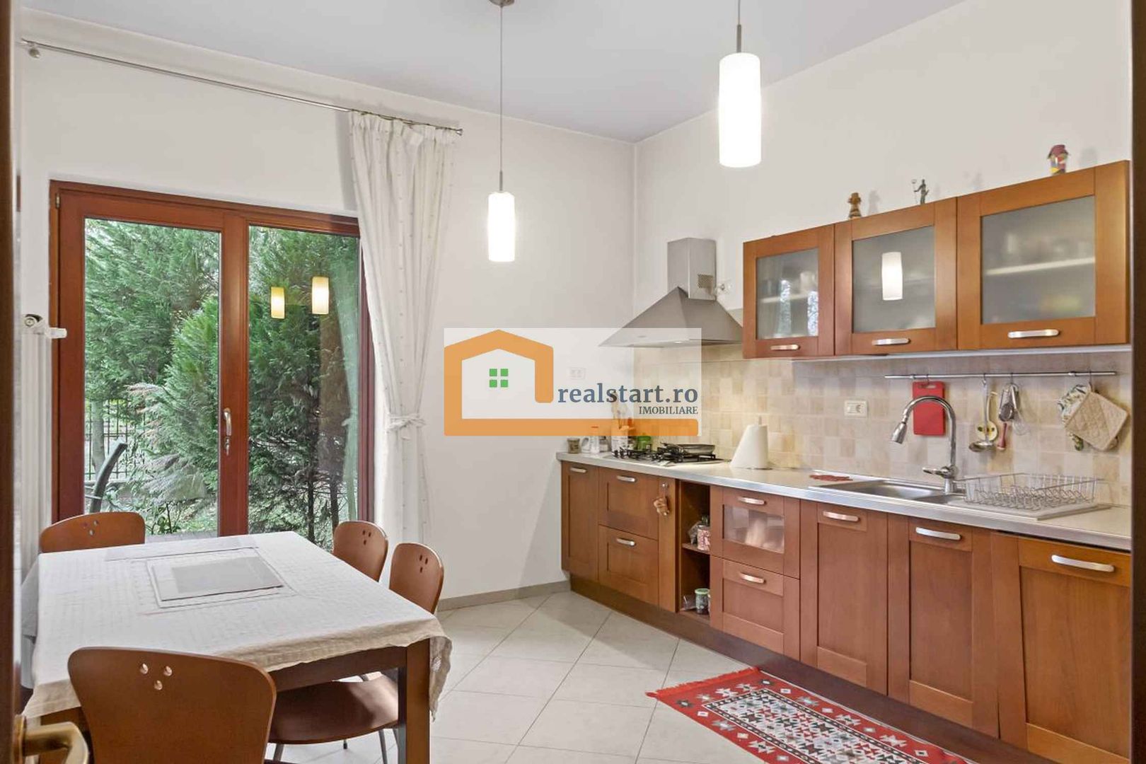 La Liziera Padure, Vila cu teren 685mp, mobilata si utilata - Poză 11