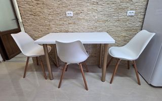 Apartament renovat cu 2 camere decomandat 50 mp etajul 2/8 Bd Mihai V - Poză 3