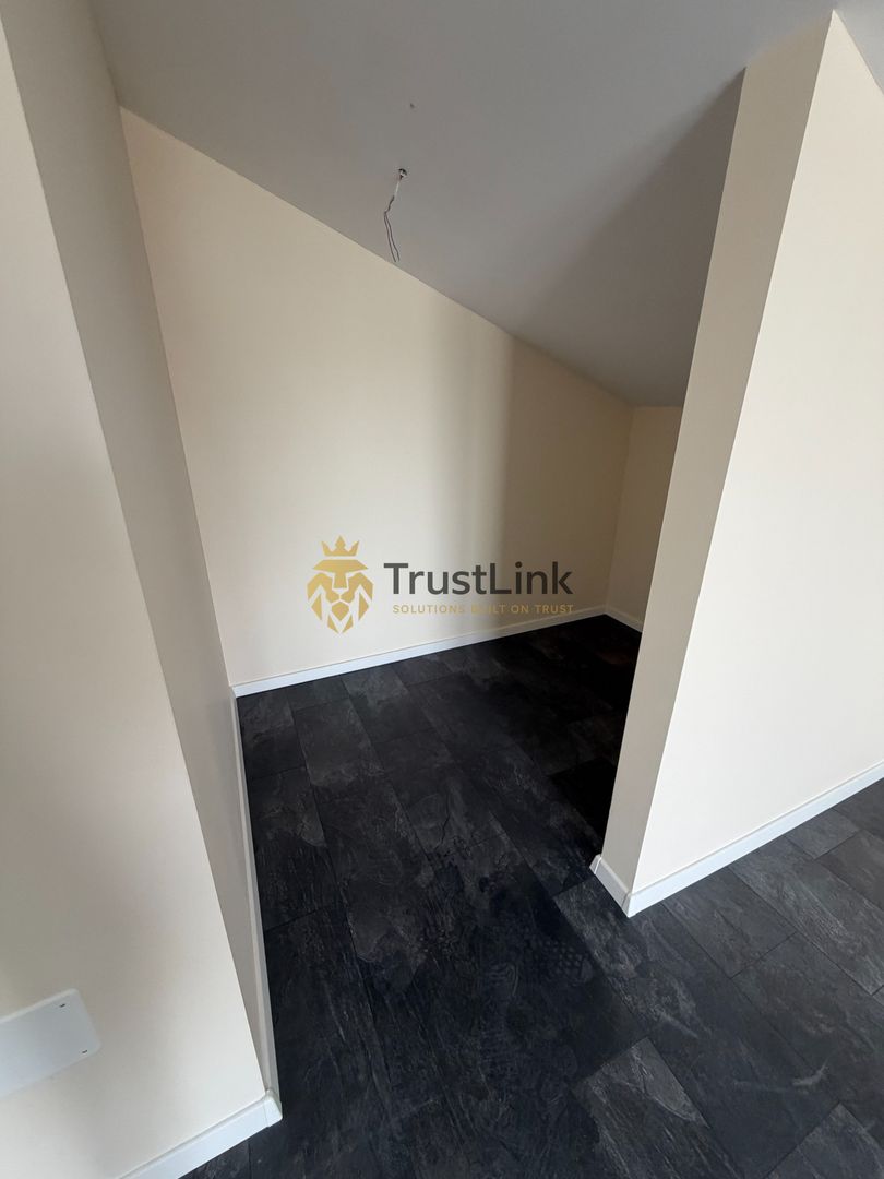 Casa de vanzare 4 camere Finalizata 380mp curte comuna Berceni - Poză 12