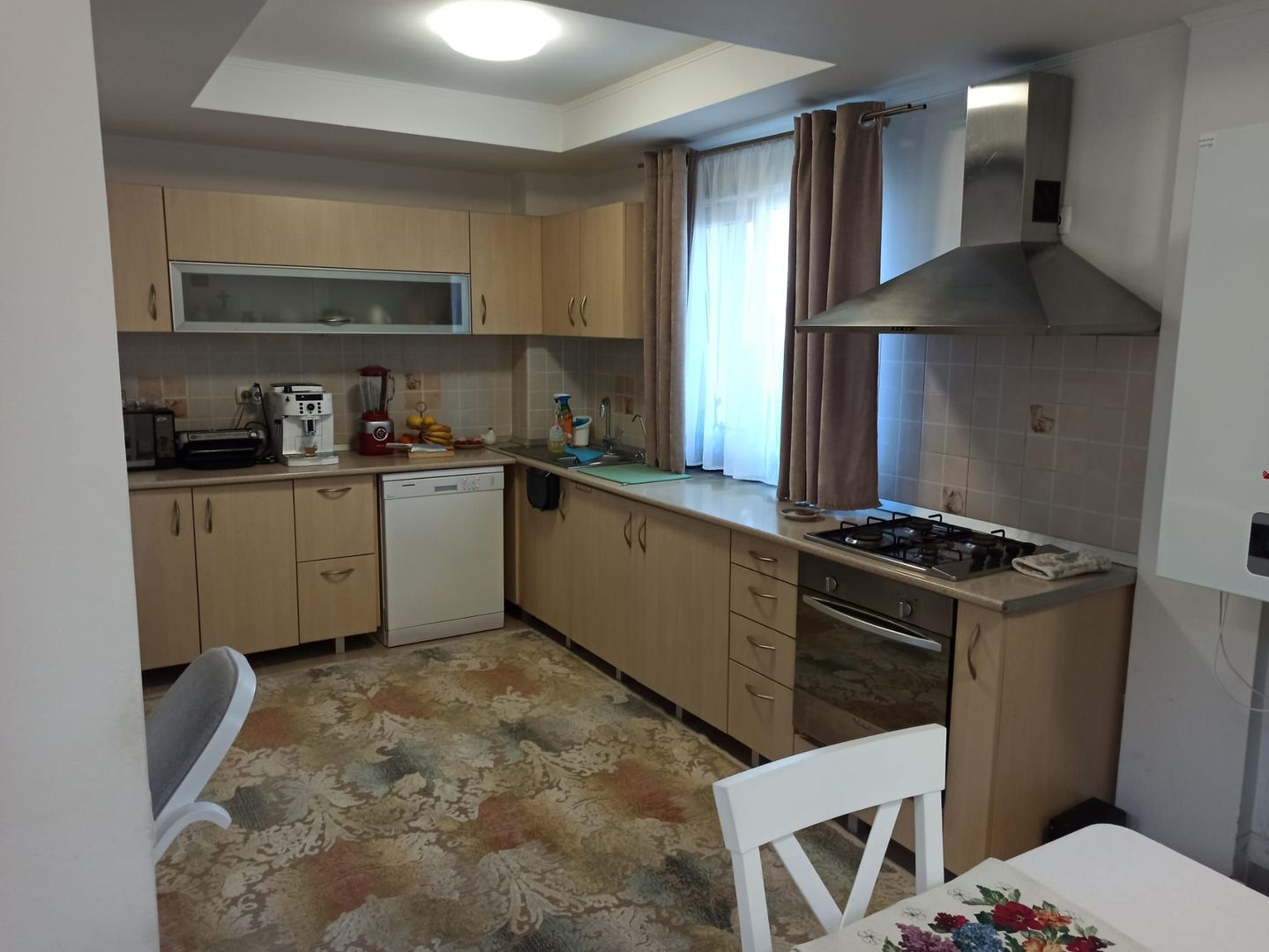 vila triplex,deosebita,mob-util partial/complet/Frumusani-Calarasi - Poză 5