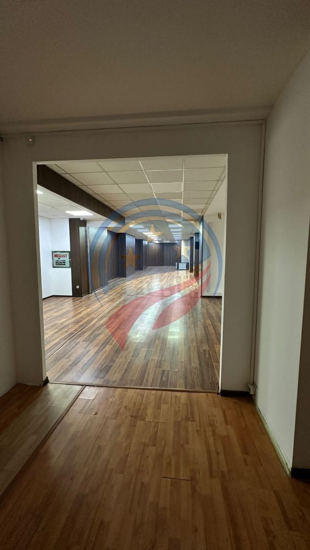 Spațiu comercial de închiriat – Ultracentral, Craiova/Mercur - Poză 16